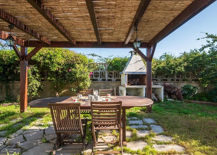 Big S Andrea- Privat Parking-netflix-self Ck -450m From The Villa Quartu SantʼElena