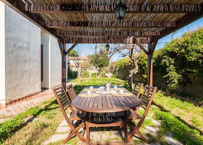 Big S Andrea- Privat Parking-netflix-self Ck -450m From The Villa Quartu SantʼElena